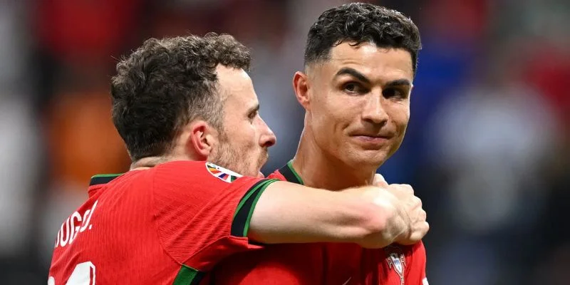 Xuất thân và ước mơ của Ronaldo từ thời niên thiếu