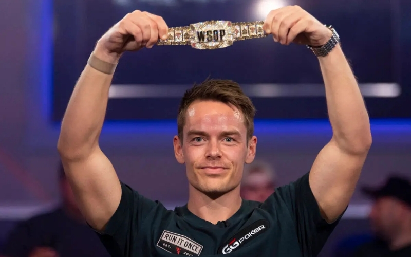 Espen Jørstad Là Ai? Người Na Uy vô địch World Series of Poker 2022 với giải thưởng $10 triệu