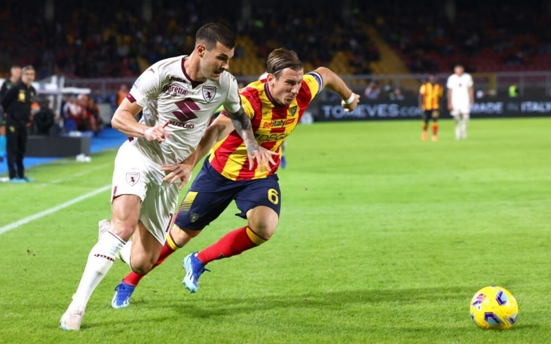 Lecce - Torino (2-1): Lecce Gây Sốc Trước Torino.