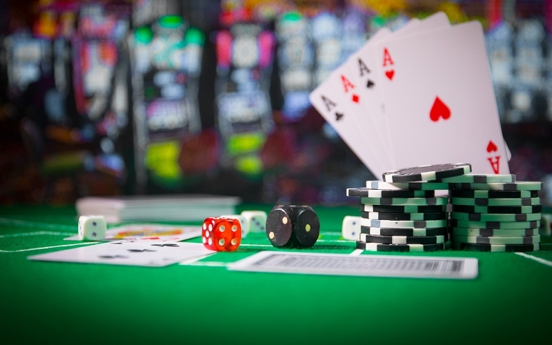 Game thủ trải nghiệm game bài mới tại nền tảng hôm nay