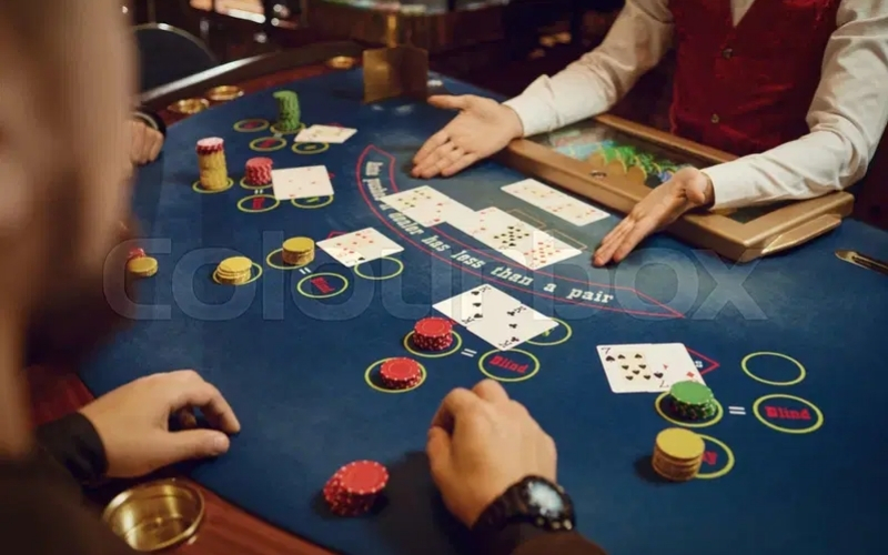 Giá trị của cộng đồng Tại sao việc học hỏi kinh nghiệm từ người chơi thực tế lại quan trọng